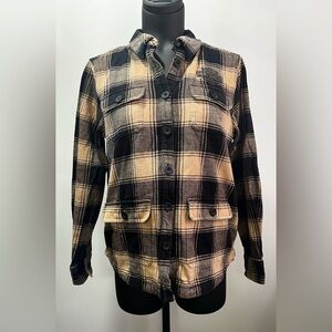 Woman’s Harley Davison Flannel Jacket Size Large Pockets Button Up